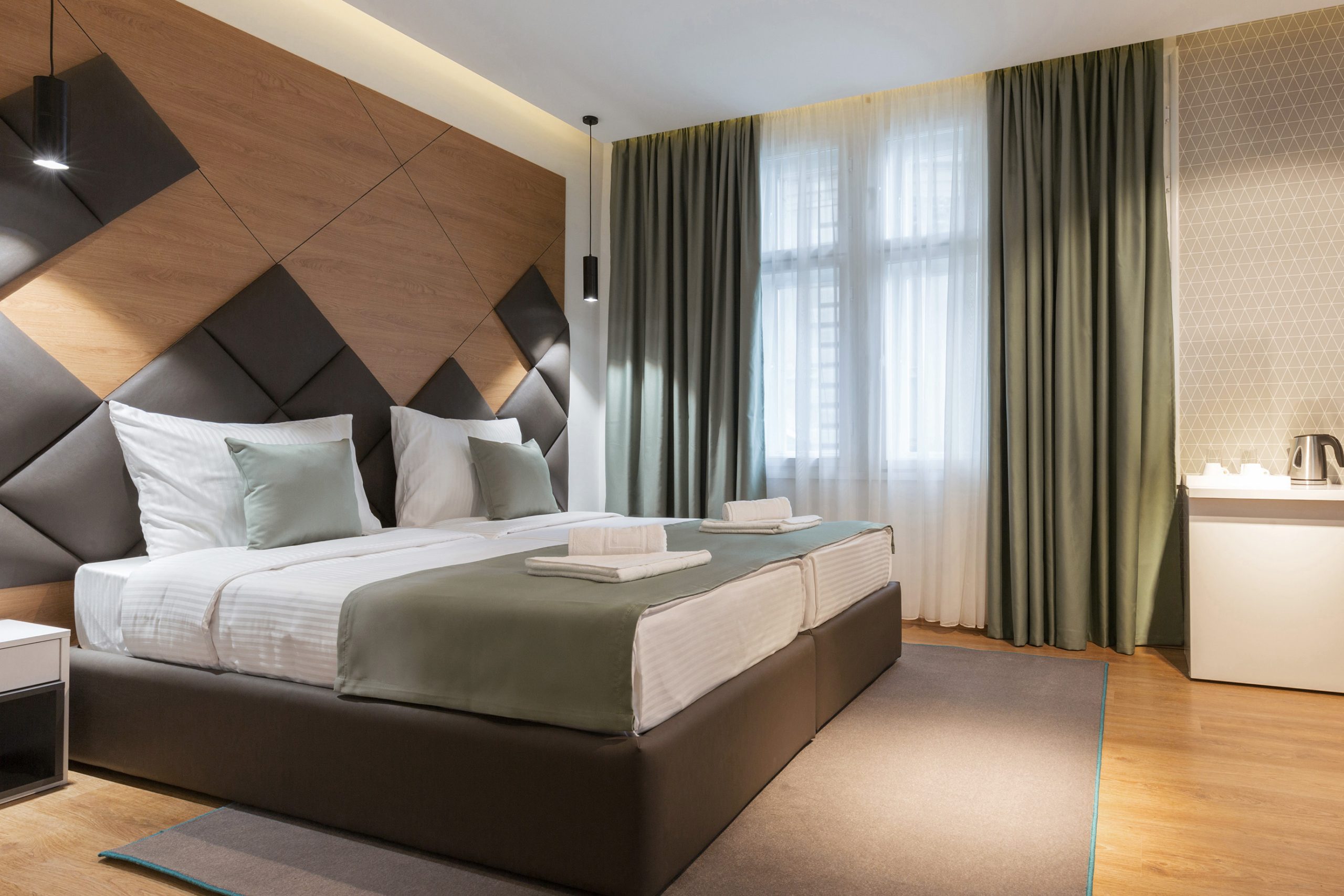 Blackout zavese i draperije za spavaću sobu.