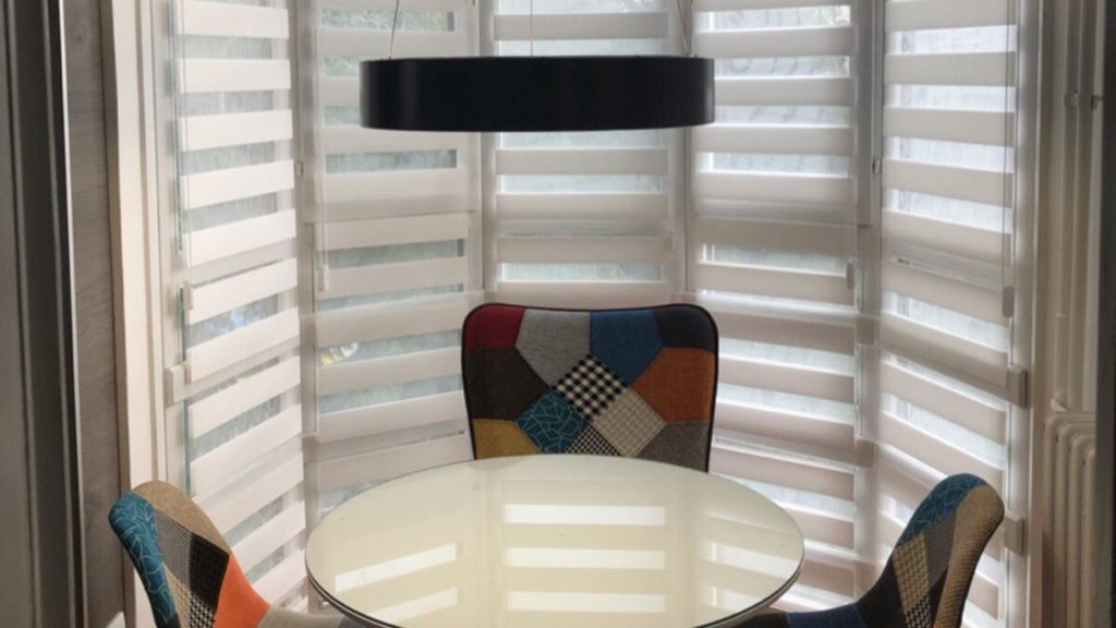 Dalux mini zebra zavesa bez bušenja stolarije.