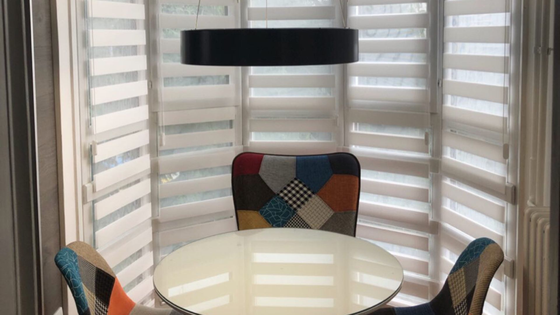 Dalux mini zebra zavesa bez bušenja stolarije.